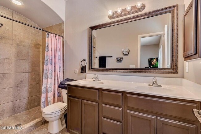 Building Photo - 12921 Hueco Cave Dr