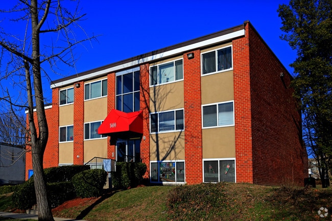 Primary Photo - Montpelier's Choice
