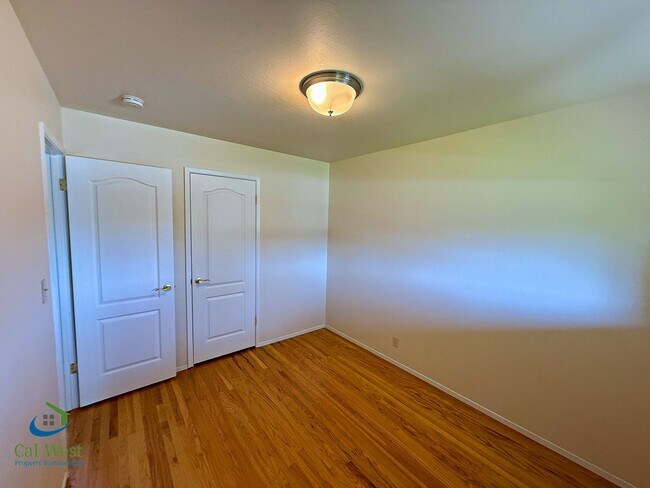 Building Photo - $4895 - Beautiful 4 Bed/2 Ba Cambrian Park Home Available Now!
