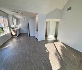 Building Photo - 1103 W Angeleno Ave