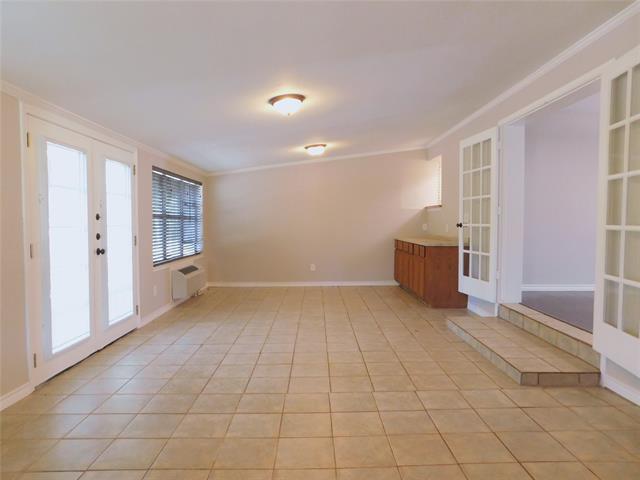 Building Photo - 897 John George Ln