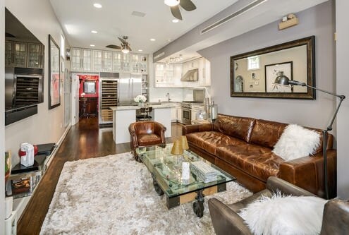 Interior Photo 2 - 1017 Duke