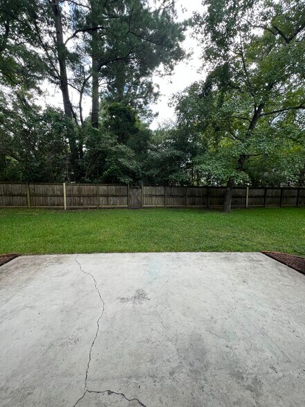 Backyard patio - 1125 Clapper Ct