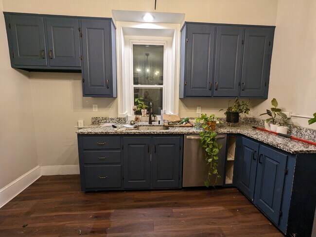 Building Photo - 504 Arch St