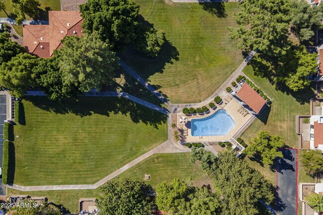 Building Photo - 14420 N 57th Dr