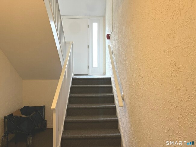 Building Photo - 289 Heritage Vlg