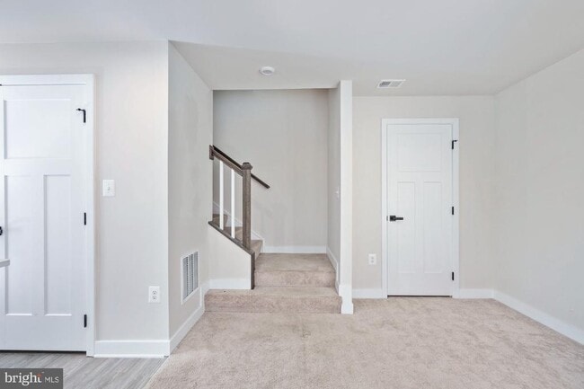 Building Photo - 1328 Trestle Dr