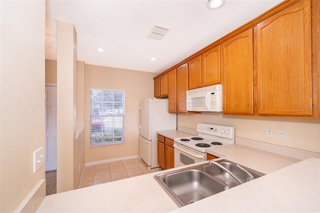 Building Photo - 10918 Savannah Wood Ct