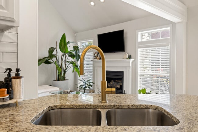 Building Photo - 3621 Polo Club Blvd