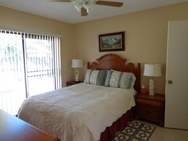 Building Photo - 1168 Amaryllis Ct