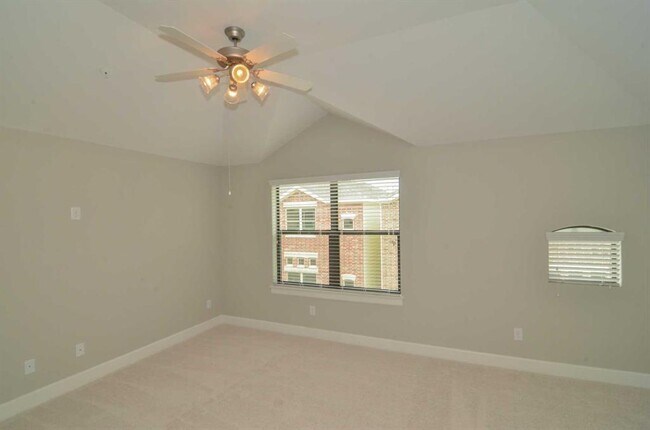 Building Photo - 2710 Hullsmith Dr