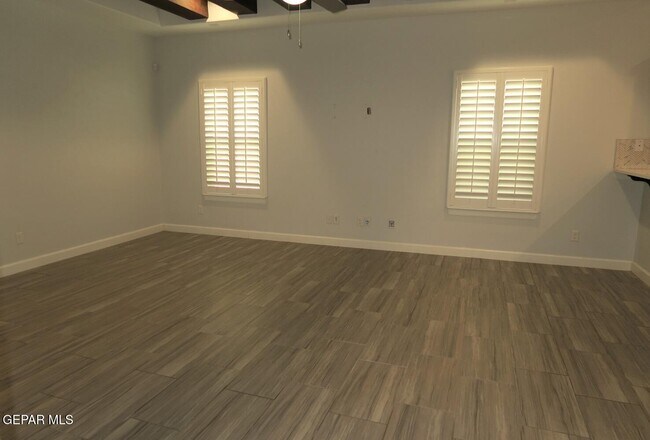Building Photo - 13153 Cozy Cove Ave