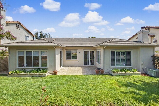 Building Photo - 4614 Via Del Rancho
