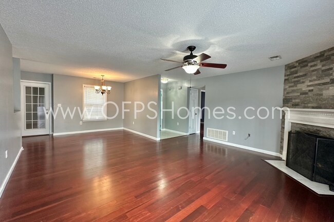 Building Photo - Spacious 4-Bedroom Home with Bonus Loft & Huge Backyard Deck – Available Now!