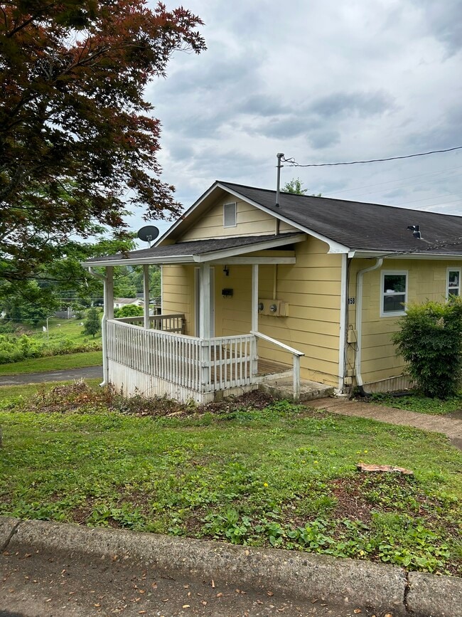 Building Photo - 158 Warrior Cir