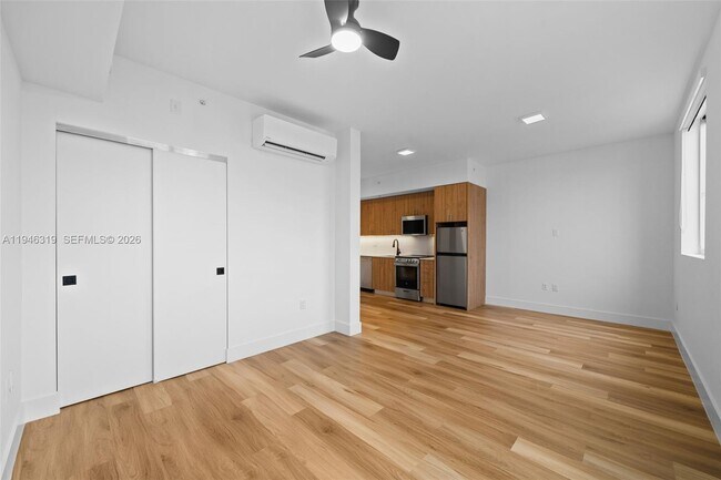 Building Photo - 650 SW 1st St