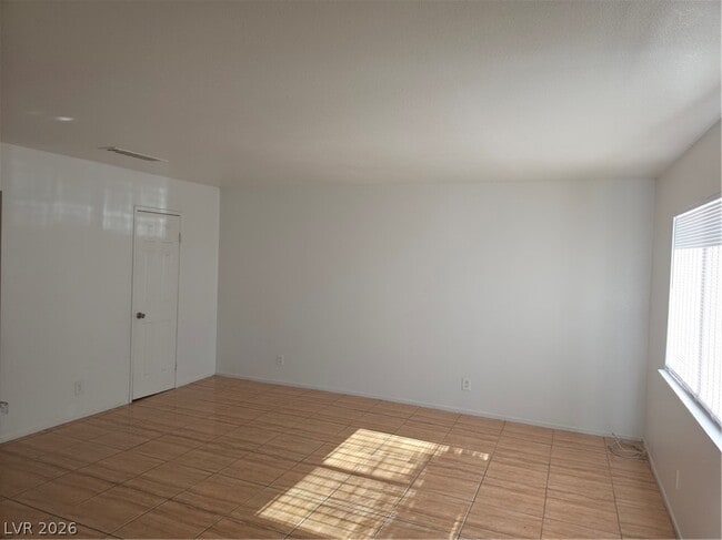 Building Photo - 1809 Putnam Ave