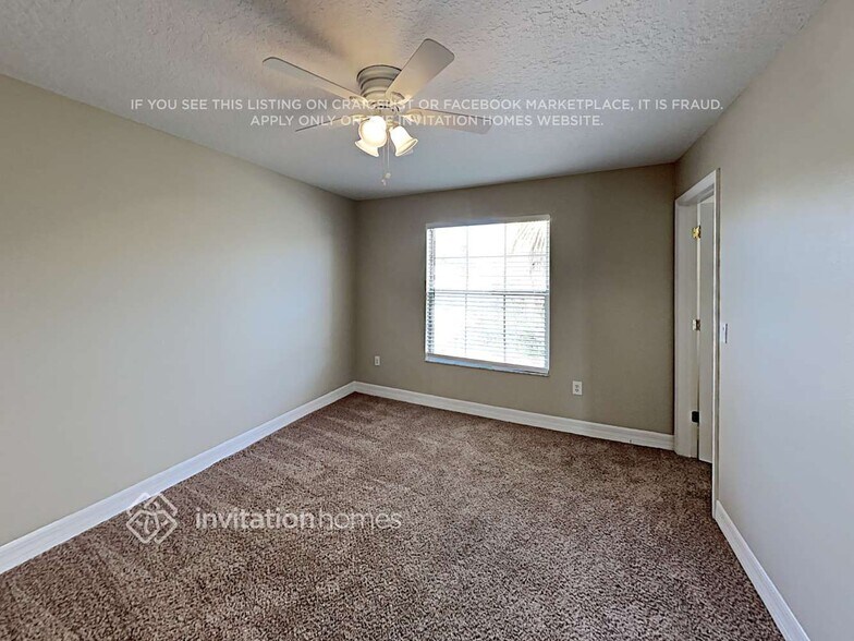 Building Photo - 16106 Bridgepark Dr