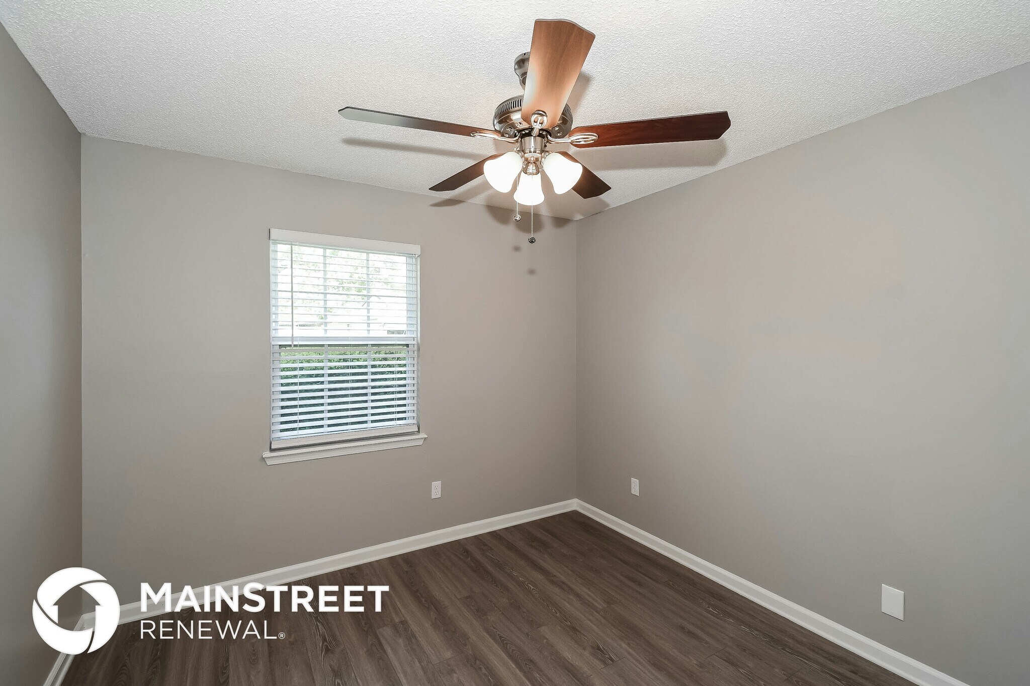 Building Photo - 2419 Winterwood Cir E