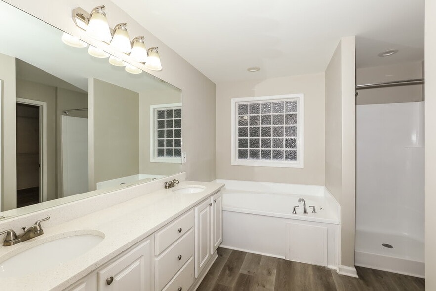 Building Photo - 12390 Muir Field Ct