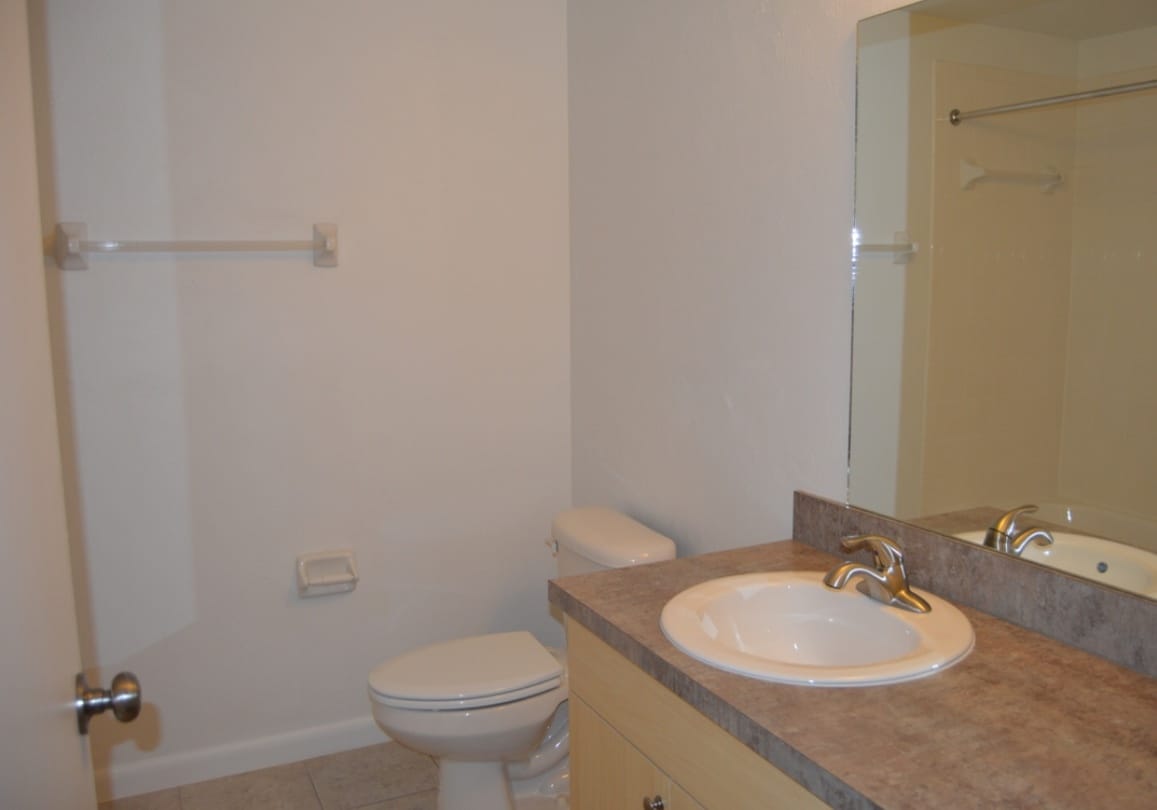 Building Photo - 1800 vics way
