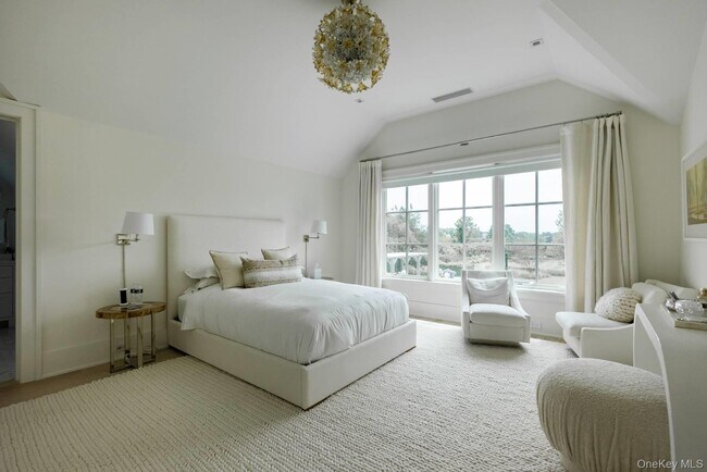 Building Photo - 571 Pauls Ln