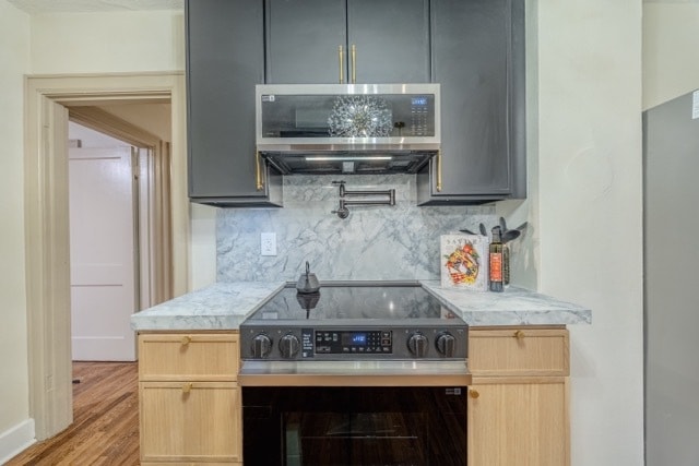 Building Photo - 1940 Harle Ave NW