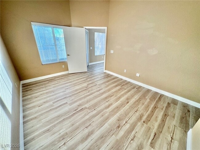 Building Photo - 10245 S Maryland Pkwy