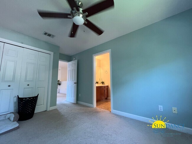 Building Photo - Impeccable 3 Bedroom Home in Shalimar!