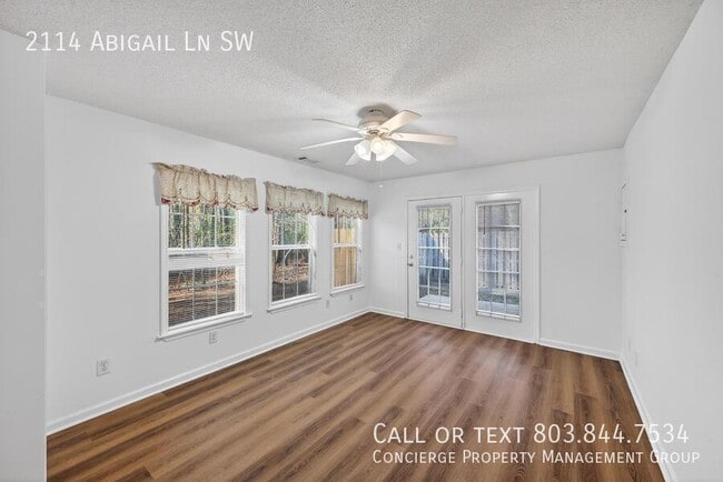 Building Photo - 2114 Abigail Ln SW