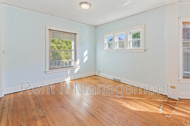 Building Photo - 4535 Marcy St