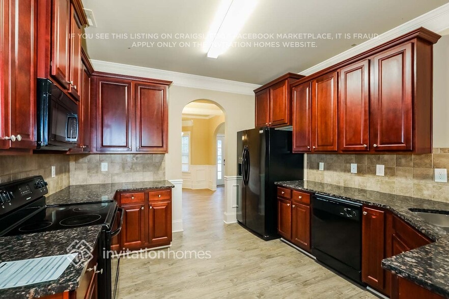 Building Photo - 116 Avondale Dr