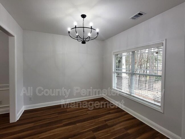 Building Photo - 4231 Suwanee Brook Ct