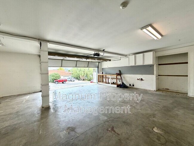 Building Photo - 23775 Cruise Cir Dr