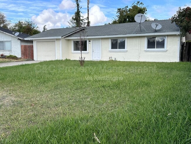 Building Photo - 8709 Sangria Way