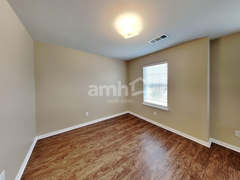 Building Photo - 6241 Obsidian Creek Dr