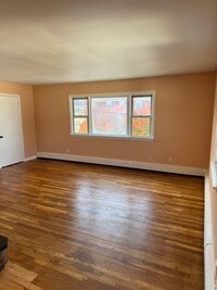 Building Photo - 71 Virgil St