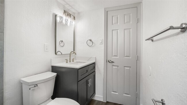 Building Photo - 2819 Berry St