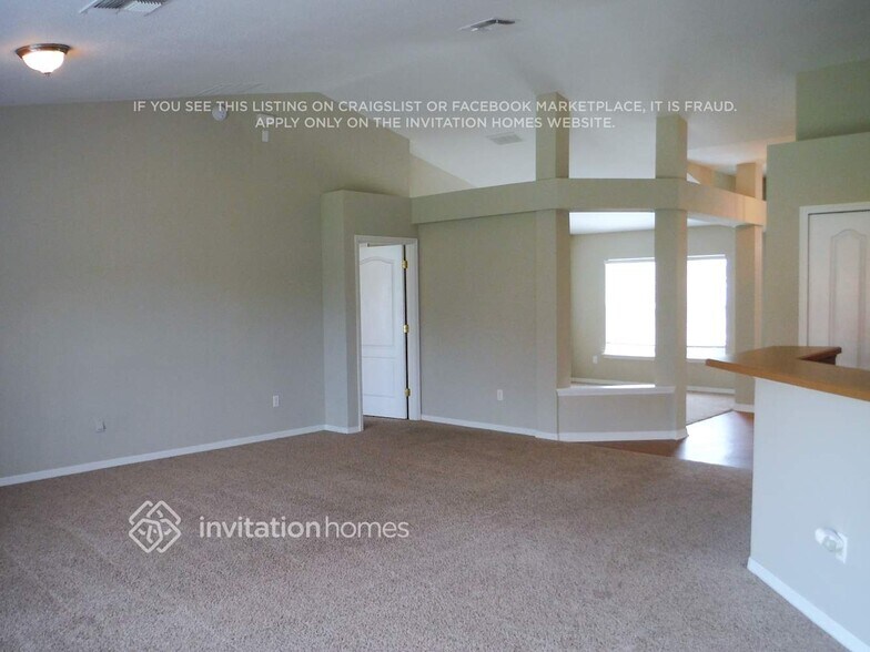 Building Photo - 10143 Meadow Point Dr