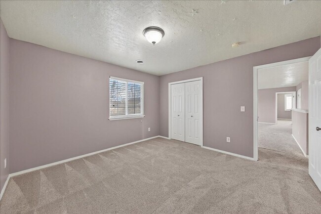 Building Photo - Beautiful NW Meridian Home with Privacy and Community Amenities