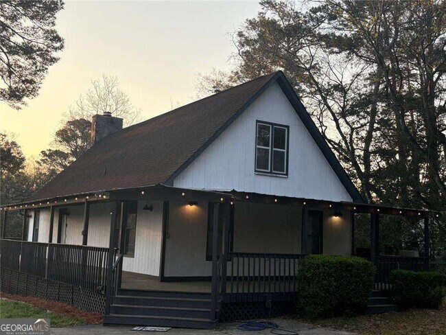 Building Photo - 720 Corbin Ave