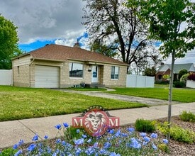 Building Photo - Great 4 Bd Home in Murray