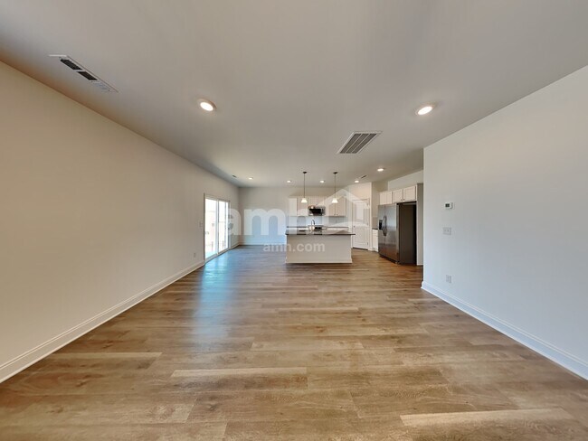 Building Photo - 201 Marin Dr