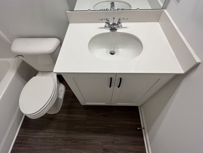 Building Photo - **OFFERING REFUNDABLE APPLICATION FEES & $100 MOVE IN PROMOTION** Stunning 3BD, 2.5BA Raleigh Tow...