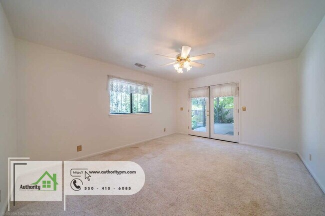 Building Photo - 2832 Howard Dr