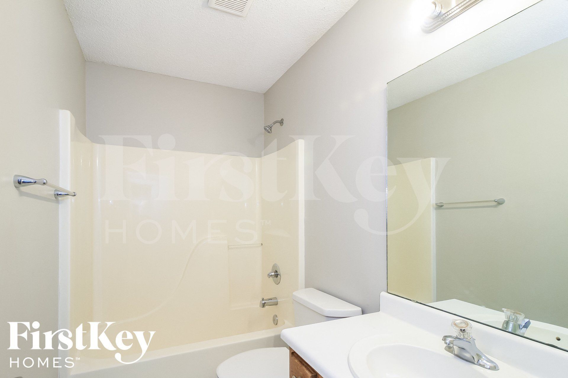 Building Photo - 5909 Running Ridge Rd