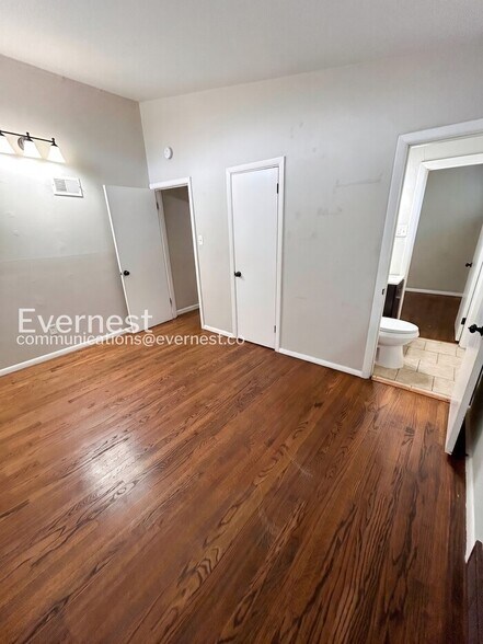 Building Photo - 1130 Trampe Ave