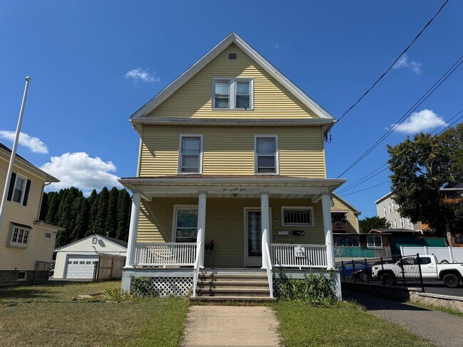 Building Photo - 173 Wakelee Ave