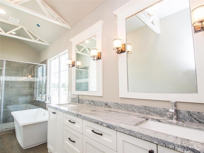 Building Photo - 1307 Upland Retreat Dr