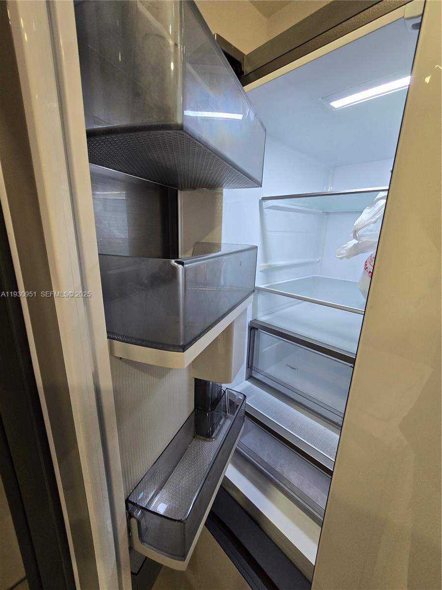 Building Photo - 1800 W 54th St